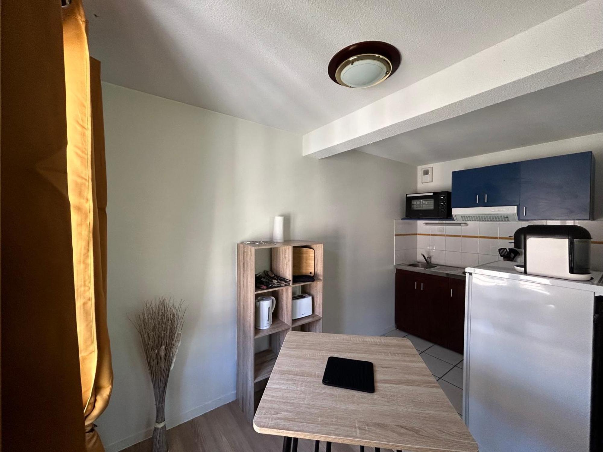 Ferienwohnung Duplex Avec Piscine La Roche-Posay Exterior foto